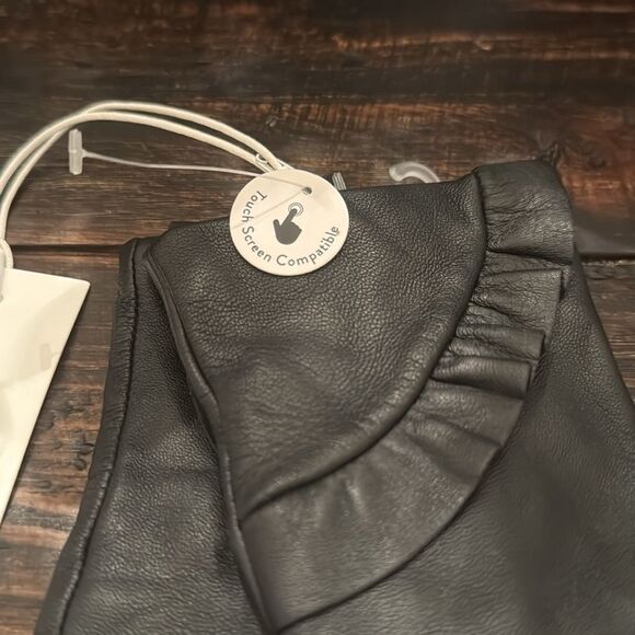 NWT Nordstrom Genuine Leather Gloves - Picture 2 of 5